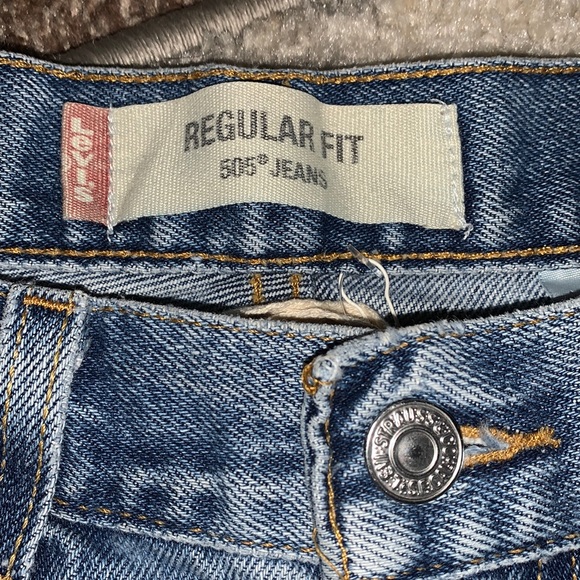 Levi’s denim shorts - Picture 2 of 7